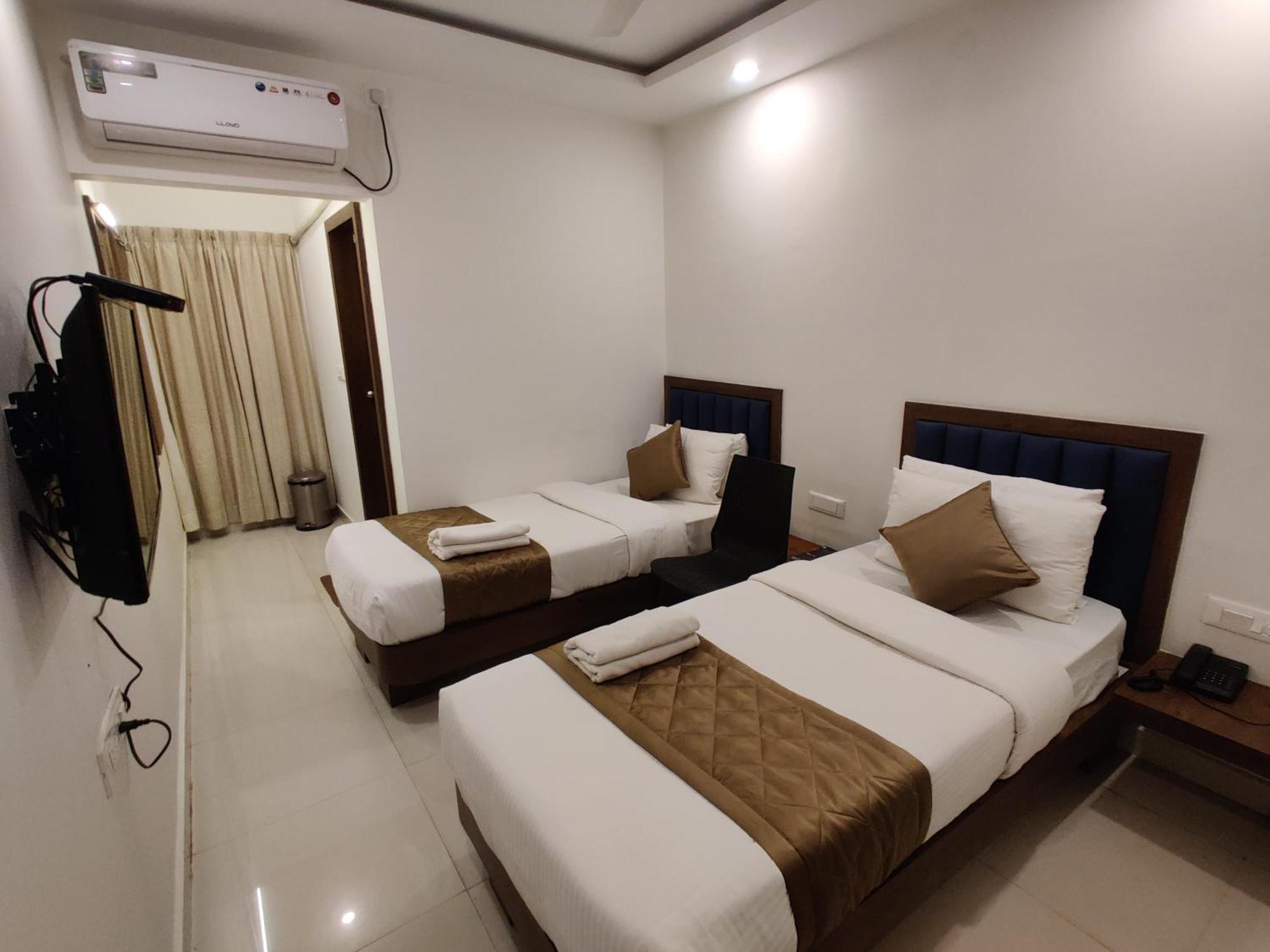 Airport Regency Hotel Devanahalli ภายนอก รูปภาพ